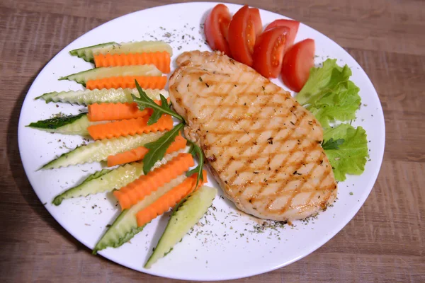 Geleneksel Romanya yemekleri için menü