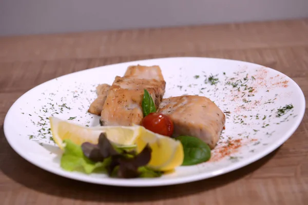 Geleneksel Romanya yemekleri için menü