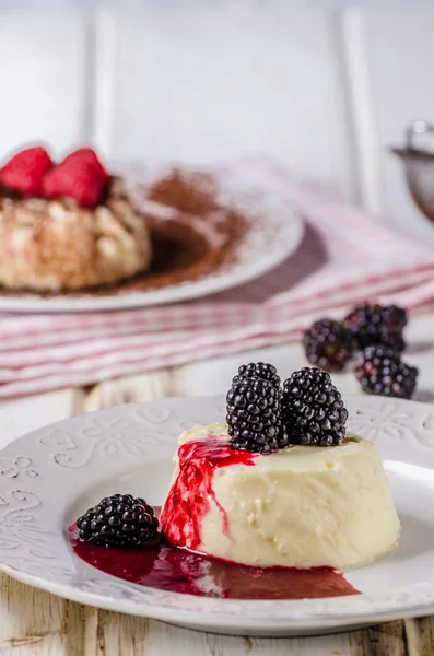 Panna cotta alla vaniglia — Foto Stock