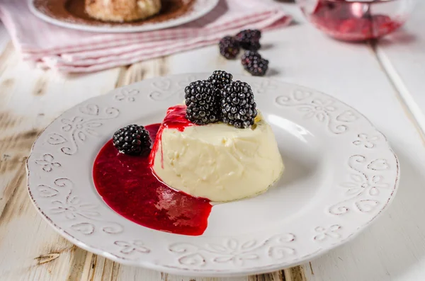 Vanilla Panna cotta — Stok fotoğraf