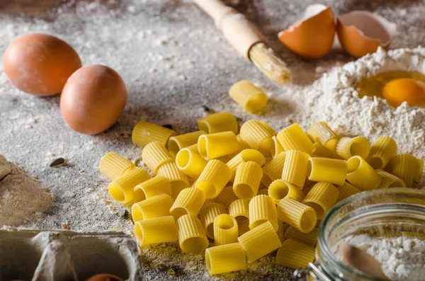 Huisgemaakte pasta bio — Stockfoto