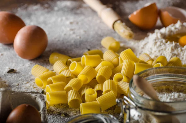 Huisgemaakte pasta bio — Stockfoto