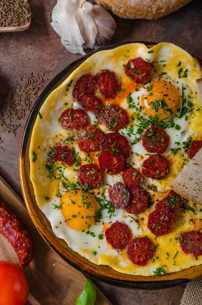 Omelette with chorizo and herbs — Stock Photo, Image