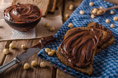 Fındık lezzetli yayılmış