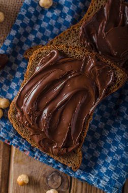 Fındık lezzetli yayılmış