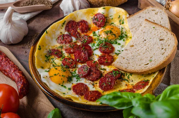 Omelette with chorizo and herbs — Stock Photo, Image