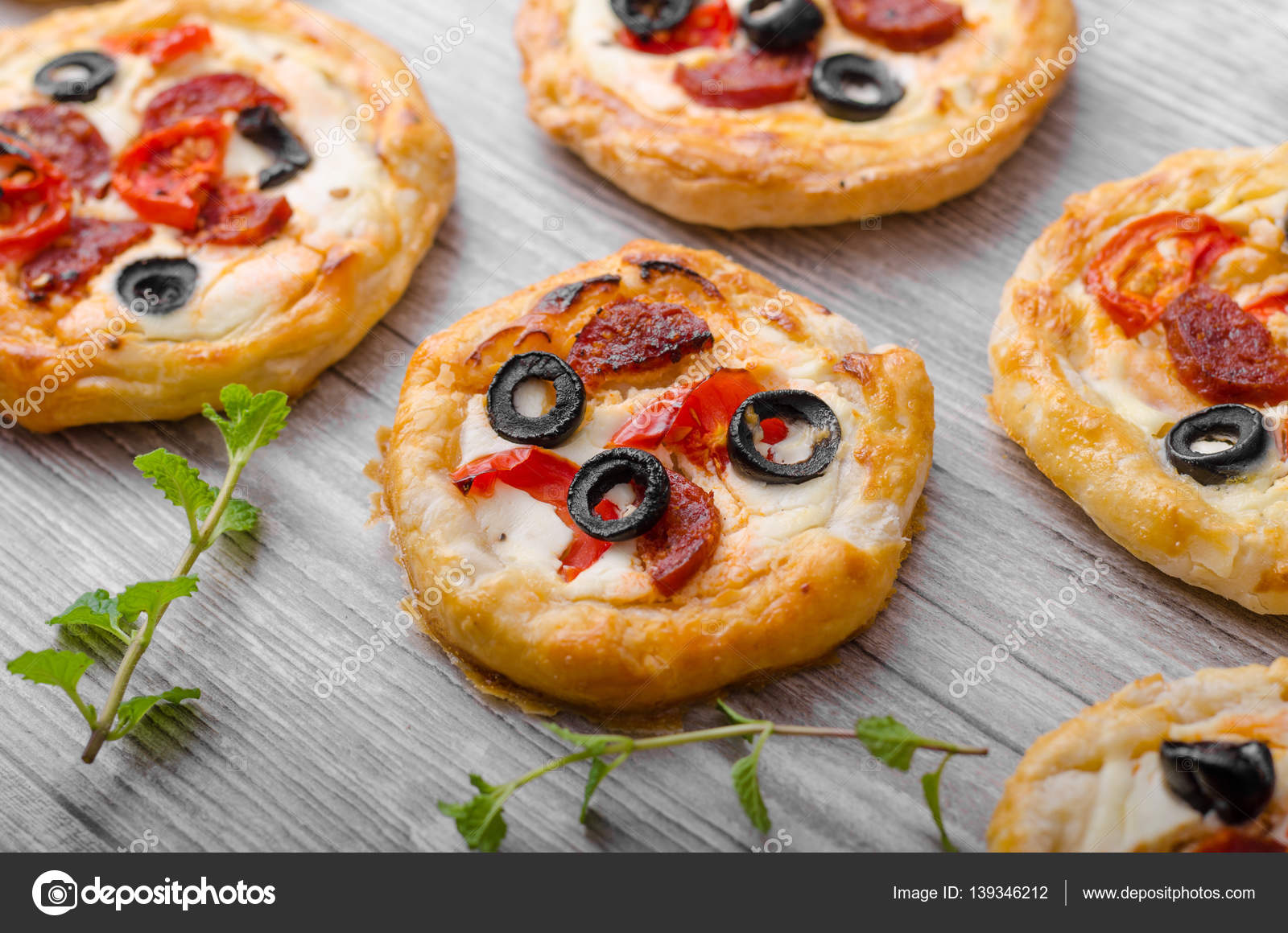 Mini Pizza Mini Pizza