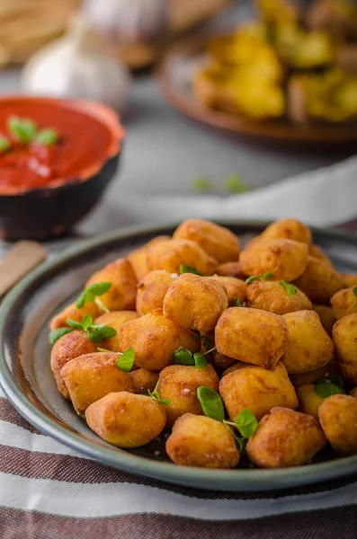 Mini croquetas fritas caseras — Foto de Stock