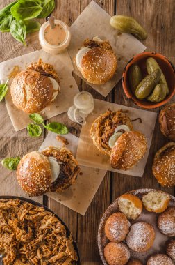 Barbekü domuz eti hamburger çekti