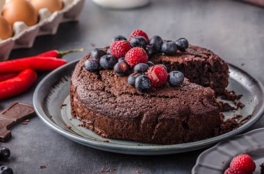 Biber ve berrries ile kek pasta