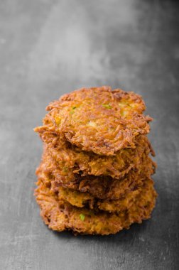 Patates gözlemesi sarımsaklı