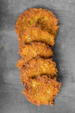 Patates gözlemesi sarımsaklı