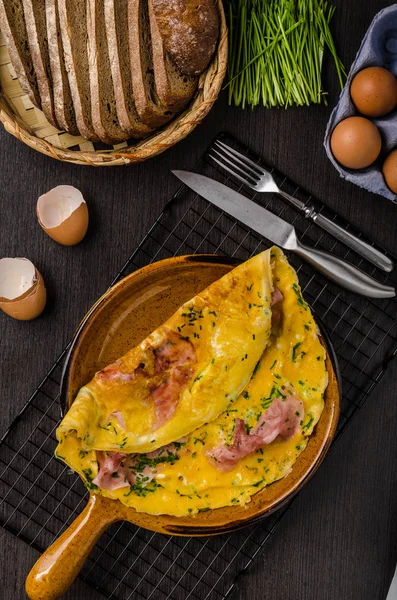 Jambon et omelette aux œufs — Photo