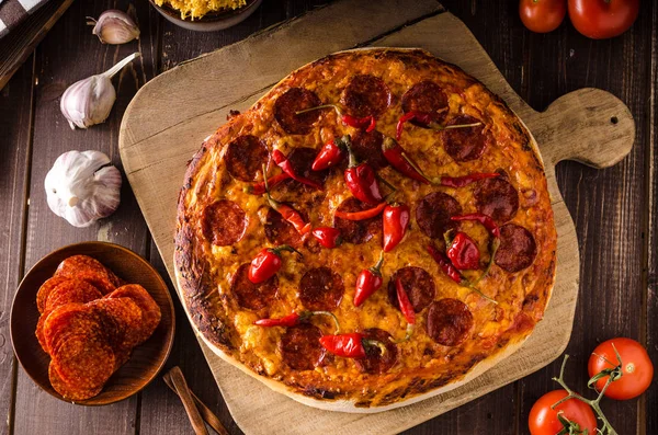 Pizza salam biber — Stok fotoğraf