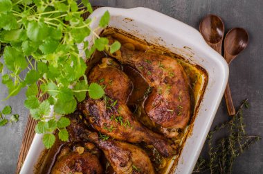 Sarımsak rosemary tavuk