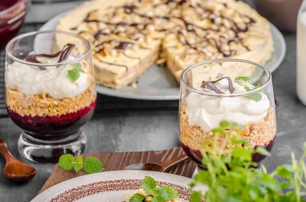 Amêndoas bolo de chocolate — Fotografia de Stock