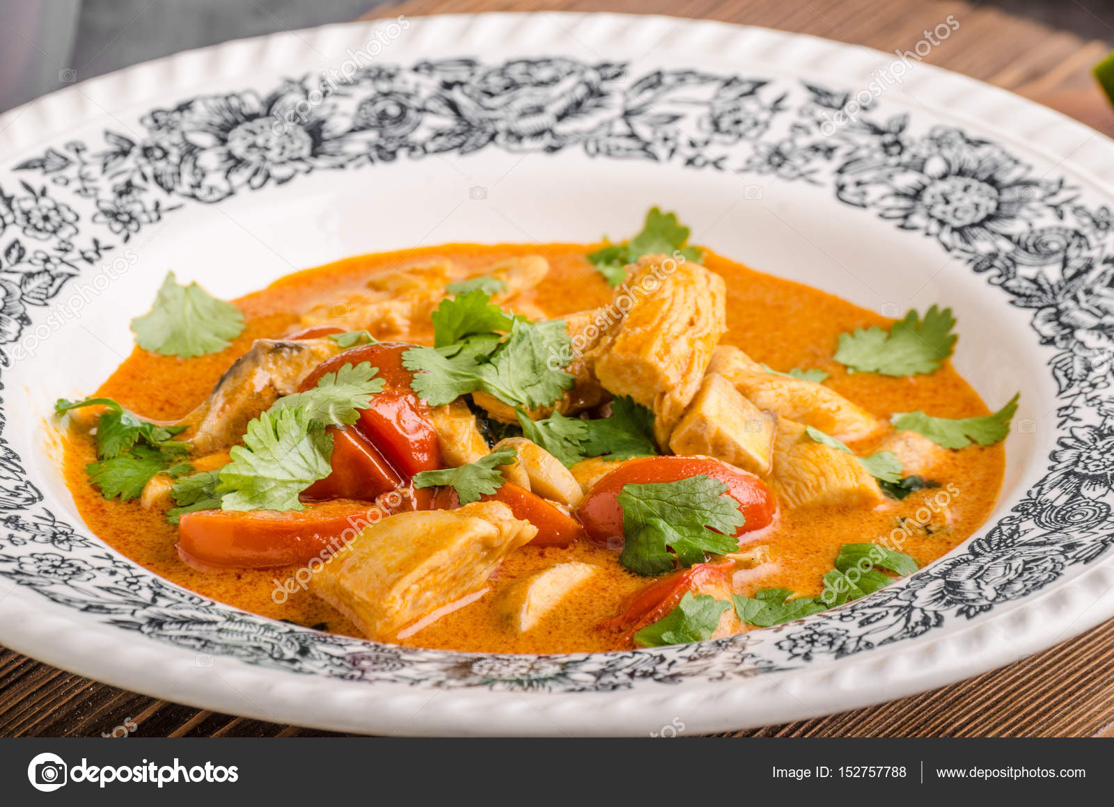 Pollo al Curry con Verduras Pollo al Curry con Verduras