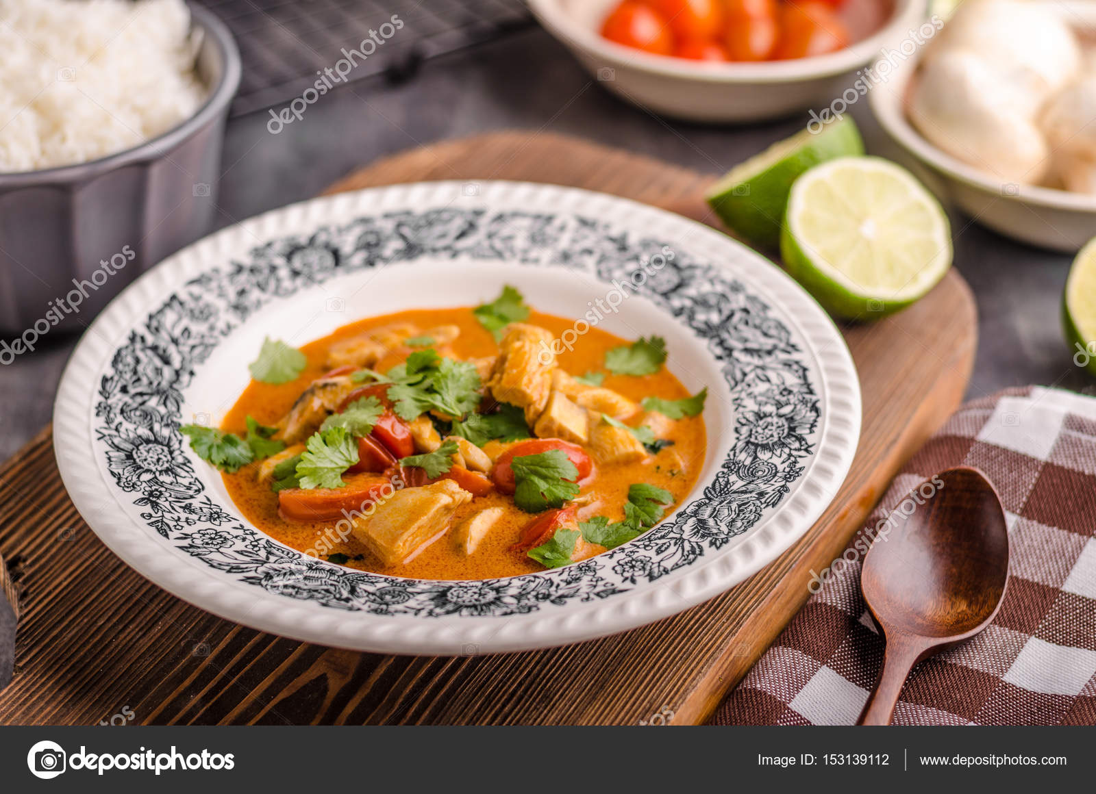 Pollo al Curry con Verduras Pollo al Curry con Verduras