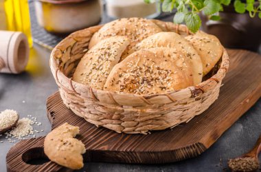 Kimyon ile ev yapımı kraker