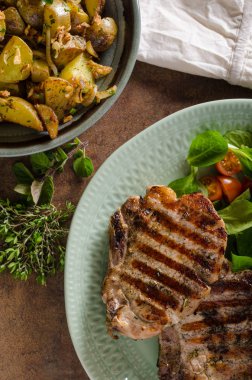 ızgara domuz pirzola