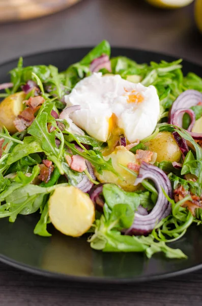 Salada de alface de batata — Fotografia de Stock