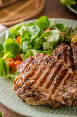 ızgara domuz pirzola