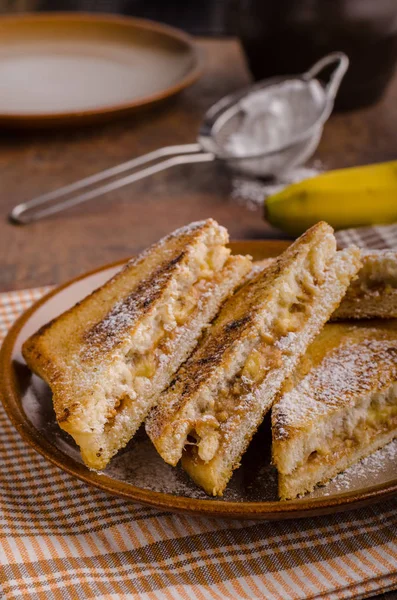 Panino alla banana al burro di arachidi — Foto Stock