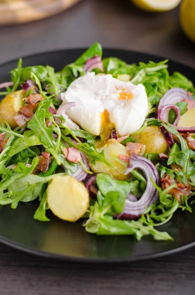 Ensalada de lechuga de patata — Foto de Stock