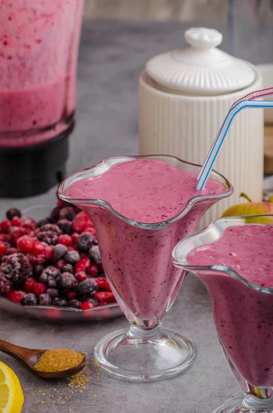 Beeren Smoothie Milchshake — Stockfoto