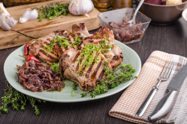 ızgara domuz pirzola