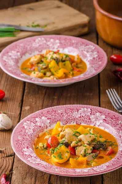 Pollo curry vegetal delicia de alimentos —  Fotos de Stock