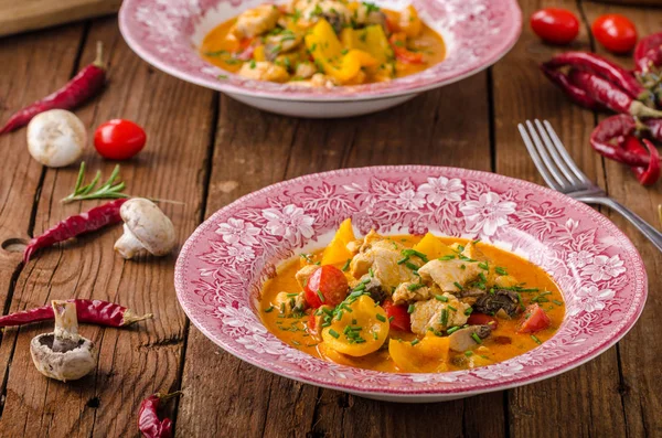 Kyckling curry grönsaker delish mat — Stockfoto