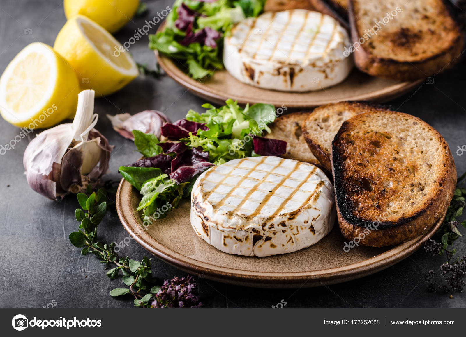 Grilled camembert Stock Photo ©Peteer 173252688