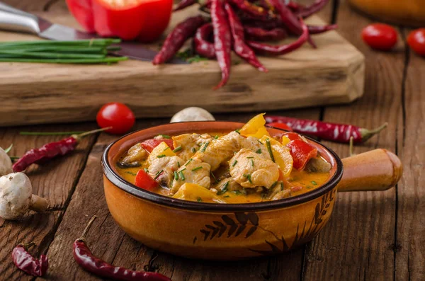 Curry de poulet légume délice alimentaire — Photo