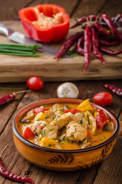 Curry de poulet légume délice alimentaire — Photo