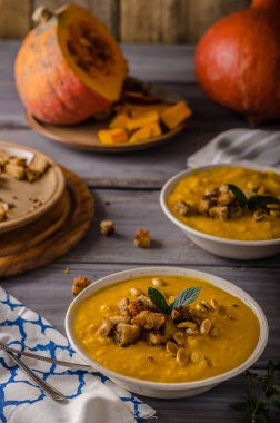 Balkabağı çorbası lezzetli organik çorba