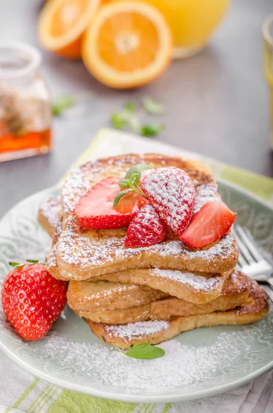 French Toast con fragole — Foto Stock