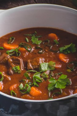 havuç ile sığır eti güveç