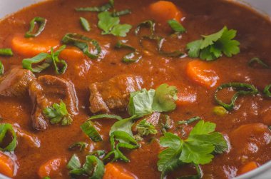 havuç ile sığır eti güveç