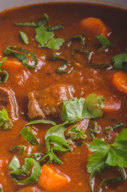 havuç ile sığır eti güveç