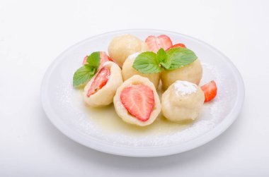 Doldurulmuş çilek köfte