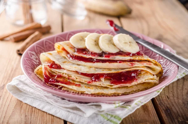 Crepes bio casero, fotografía de alimentos, delicioso postre — Foto de Stock