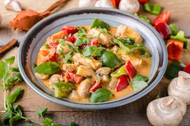 Köri tavuk sebze taze yiyecek