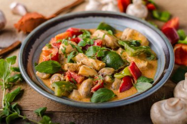 Köri tavuk sebze taze yiyecek