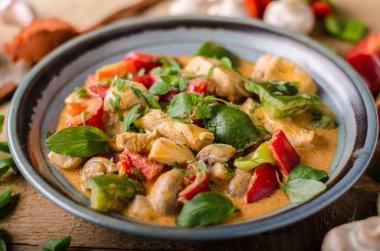 Köri tavuk sebze taze yiyecek