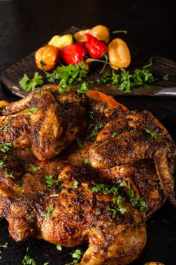 Izgara baharatlı tavuk