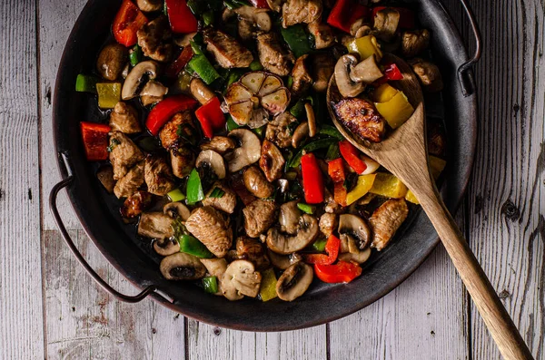 Stir fry chicken — Stock Photo, Image