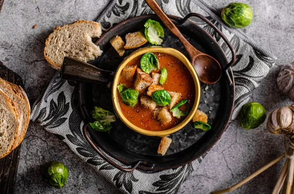 Delicious homemade goulash soup — Stock Photo, Image