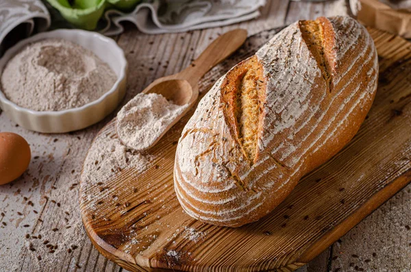 Zelfgebakken karwijbrood — Stockfoto