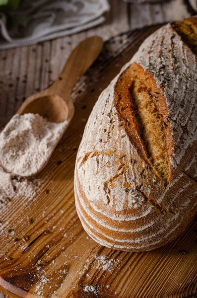 Zelfgebakken karwijbrood — Stockfoto